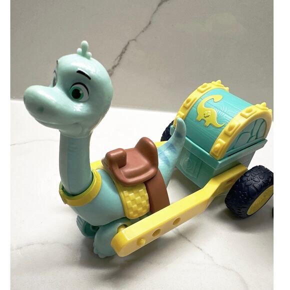 Dino Ranch Ultimate Playground Riding Adventure Min Clover Care Cart Playset Toy - Picture 4 of 9